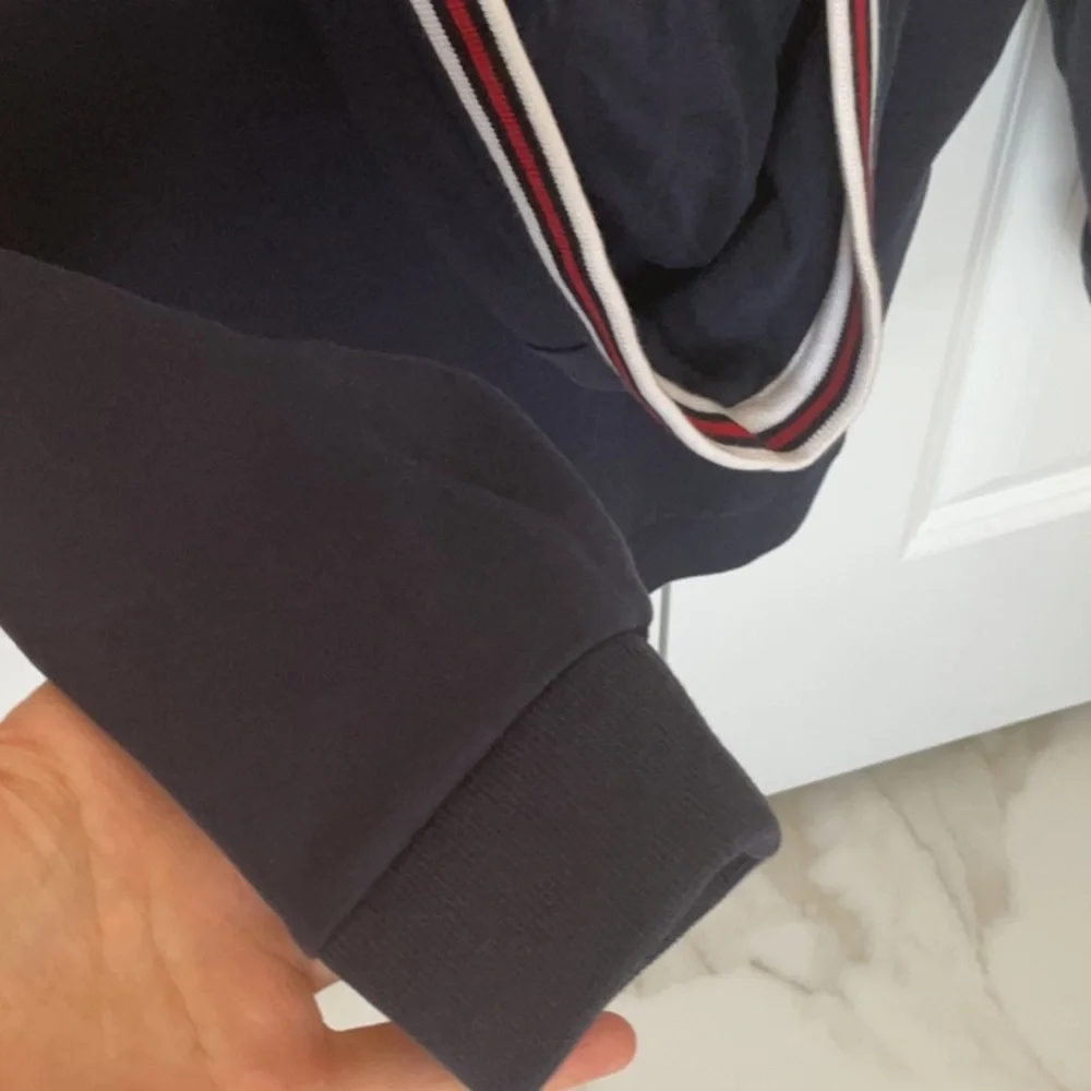 Gucci Navy Sweater with Red and White Accents - Picture 5 of 5
